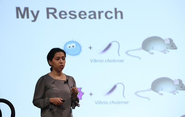 Salma Alavi describes her research at 2019 UCR Grad Slam Finals